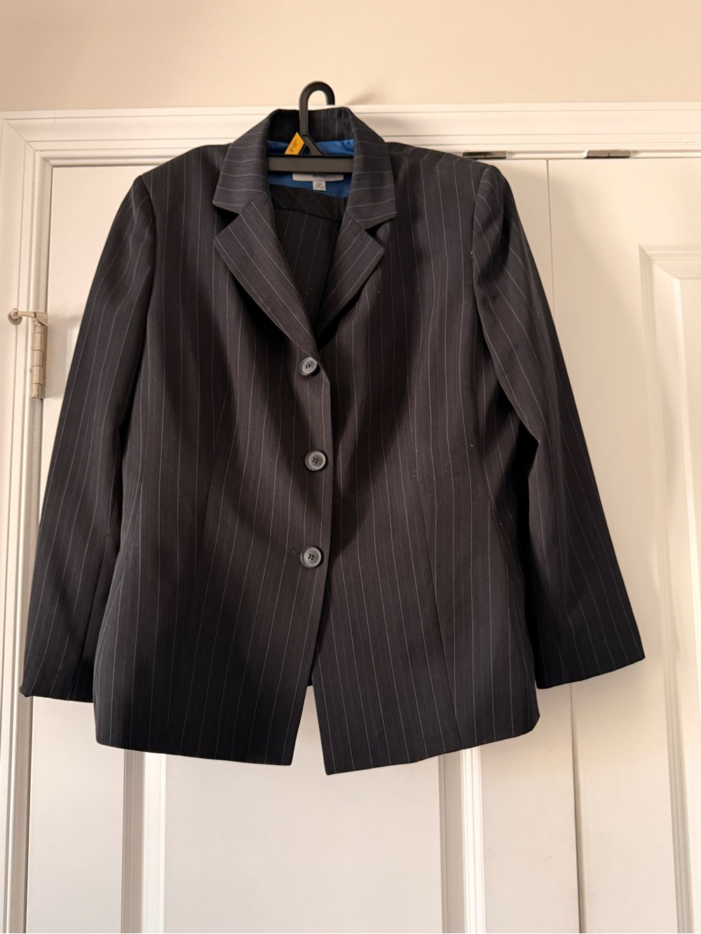 Le Suit Petite Black Pinstripe Blazer Pants Suit 14P